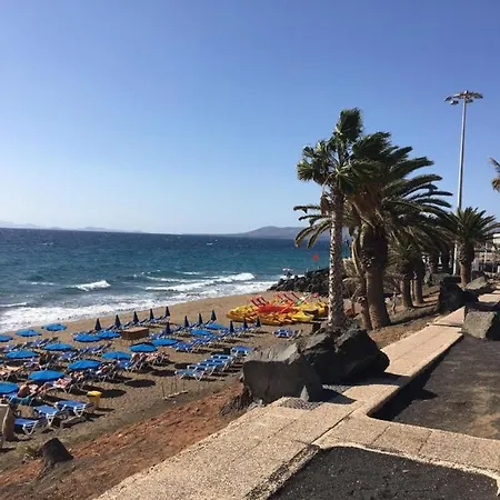 Villa Puerto Del Carmen Sleeps 6 With Pool And Air Con Puerto del Carmen (Lanzarote)