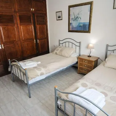 ヴィラ Puerto Del Carmen Sleeps 6 With Pool And Air Con プエルト・デル・カルメン