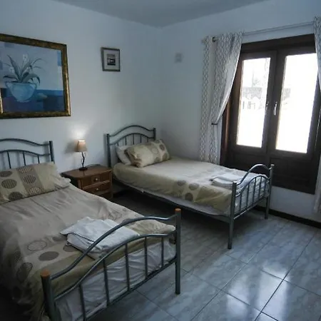 Puerto Del Carmen Sleeps 6 With Pool And Air Con Willa